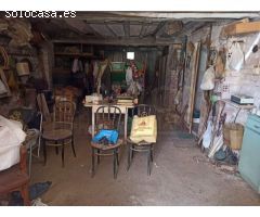 Casa de pueblo con patio, a la venta, en Azofra.