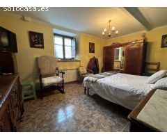 Casa de pueblo con jardín, garaje y gran terraza de Baños de Rioja