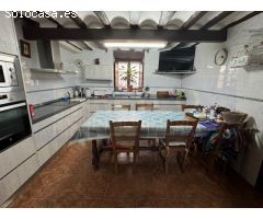 Casa de pueblo con jardín, garaje y gran terraza de Baños de Rioja