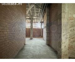 Local a la venta en buena localización y doble orientación