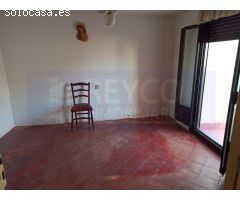 nave industrial en najera de 465.92m2