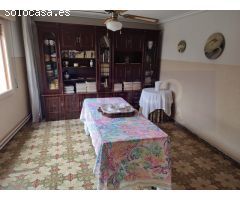 FANTÁSTICA CASA DE PUEBLO EN LA PLAZA MAYOR DE BAÑOS DE RÍO TOBÍA.