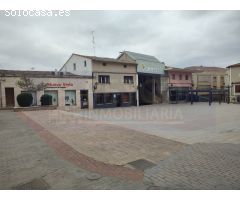 FANTÁSTICA CASA DE PUEBLO EN LA PLAZA MAYOR DE BAÑOS DE RÍO TOBÍA.