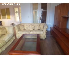 Piso de 125m2 y trastero en la plaza de la Paz para entrar a vivir.