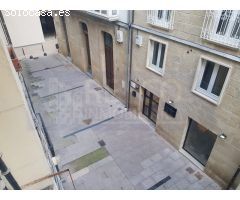 Piso de 125m2 y trastero en la plaza de la Paz para entrar a vivir.