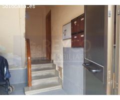PISO EN VENTA PARA REFORMAR EN CALAHORRA