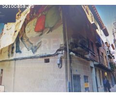 Edificio en plena herradura en Haro