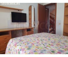 Chalet en venta en urbanización Aurora, oportunidad por precio.