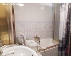 Chalet en venta en urbanización Aurora, oportunidad por precio.