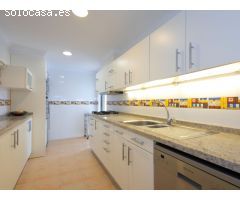 Fabuloso apartamento en la playa del Arenal en venta en Jávea