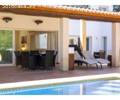Villa moderna en venta cerca de la playa en Jávea