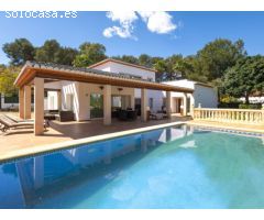 Villa moderna en venta cerca de la playa en Jávea