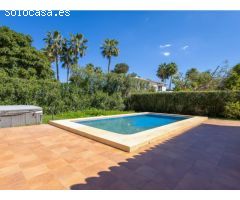 Villa moderna en venta cerca de la playa en Jávea