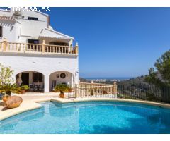 Villa en venta con vistas al mar en Sol dEste Javea