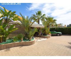 ¿Quieres comprar una villa cerca de la Playa del Arenal en Javea?