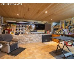 ¿Quieres comprar una villa cerca de la Playa del Arenal en Javea?