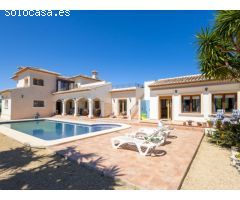 Se vende villa 3 en 1 de calidad con mucha privacidad