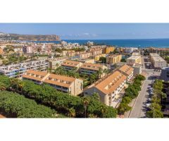 Plaza de parking y trastero en venta en Golden Beach, Javea