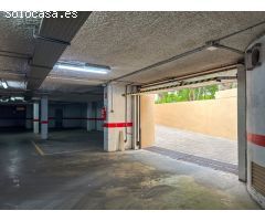 Plaza de parking y trastero en venta en Golden Beach, Javea