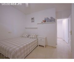 Amplio chalet en exclusiva urbanización con campo de golf