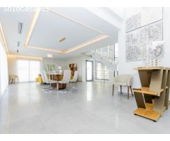 Descubre este precioso de nueva construcción de villa en San Miguel de Salinas