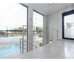 Descubre este precioso de nueva construcción de villa en San Miguel de Salinas