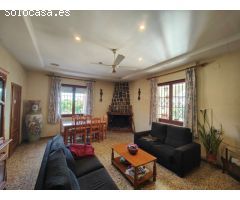 Amplia villa a reformar en torrellano, ELche