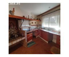 CASA DE LUJO EN EL CENTRO DE CANALS (VALENCIA)