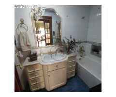 CASA DE LUJO EN EL CENTRO DE CANALS (VALENCIA)