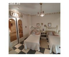 CASA DE LUJO EN EL CENTRO DE CANALS (VALENCIA)