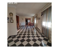 CASA DE LUJO EN EL CENTRO DE CANALS (VALENCIA)