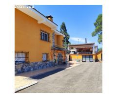 ELEGANTE CHALET EN BELLUS: LUJO Y PRIVACIDAD TOTAL