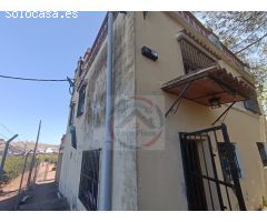 CASA EN VENTA CON 50 HANEGADAS DE NARANJOS EN MANUEL