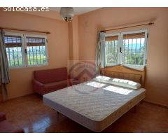 CASA EN VENTA CON 50 HANEGADAS DE NARANJOS EN MANUEL