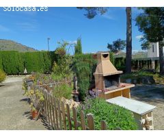 CASA PEQUEÑA -PARKING
