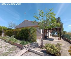 CASA PEQUEÑA -PARKING