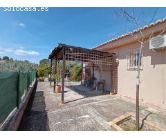 CASA PEQUEÑA -PARKING