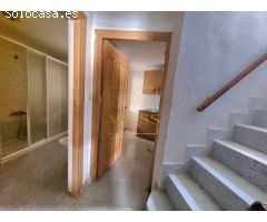 Venta casa en Hellin con patio y parcela