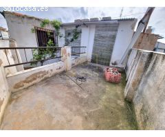 Venta casa en Hellin con patio y parcela