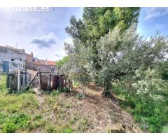 Venta casa en Hellin con patio y parcela