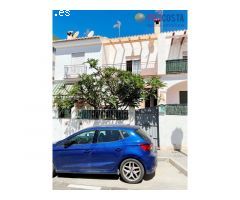 GRAN CASA ADOSADA DE NUEVA CONSTRUCCIÓN Y CERCANA A LAS PRINCIPALES PLAYAS DE