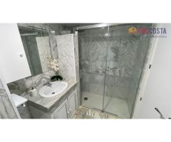 ESPECTACULAR APARTAMENTO REFORMADO EN PRIMERA LÍNEA DE PLAYA
