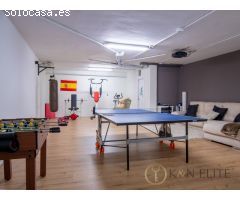Villa de diseño en Calicanto