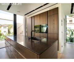 MAJESTUOSA CASA EN BENDINAT!!!