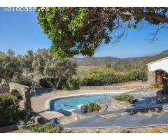 Masía con piscina cerca de Cadaqués
