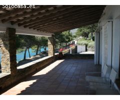Muy exclusiva villa en el mejor lugar de Cadaqués