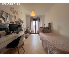 Amplio apartamento de 4 dormitorios en el centro de Benissa