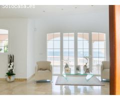 Lujosa villa con piscina y espectaculares vistas al mar en Camp de Mar