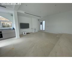 CHALET DE LUJO a Nuevo estrenar en Genova King College