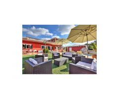 INCREIBLE VILLA con licencia turística, Piscina, Cancha de tenis, 7.000 m2 de